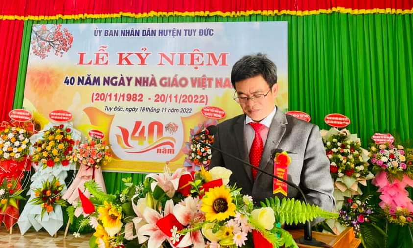 Hình ảnh: Đắk Nông: Huyện Tuy Đức tổ chức lễ kỷ niệm 40 năm ngày nhà giáo Việt Nam số 1