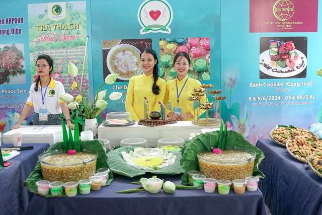 Hình ảnh: Lễ hội hoa đăng và ẩm thực chay tại Tuần lễ Festival Huế 2024 số 2