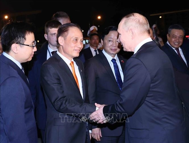 Hình ảnh: Tổng thống Liên bang Nga Vladimir Putin kết thúc tốt đẹp chuyến thăm cấp Nhà nước tới Việt Nam số 1