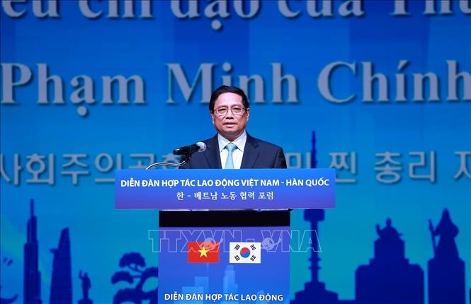Hình ảnh: Thủ tướng dự Diễn đàn hợp tác lao động Việt Nam - Hàn Quốc số 1