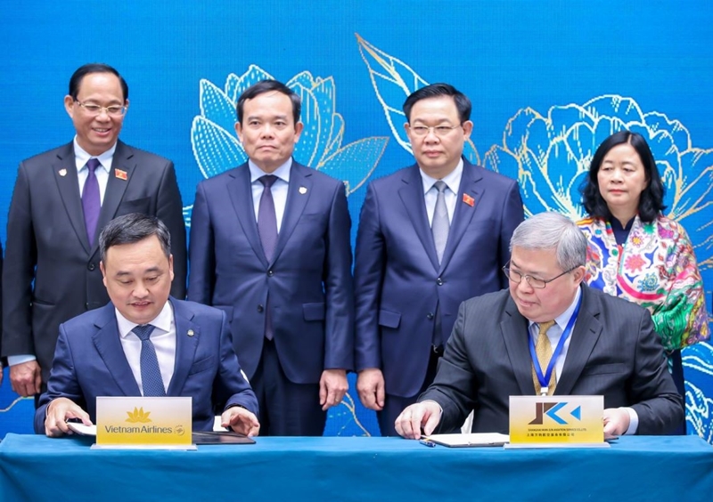 Hình ảnh: Vietnam Airlines ký kết biên bản ghi nhớ hợp tác với các đối tác Trung Quốc số 1