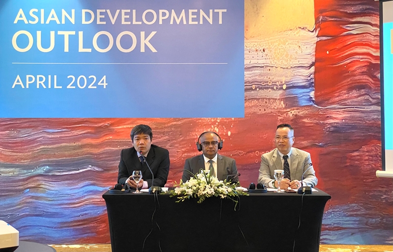 Hình ảnh: ADB dự báo tăng trưởng của Việt Nam đạt 6,0% trong năm 2024 và 6,2% trong năm 2025 số 1