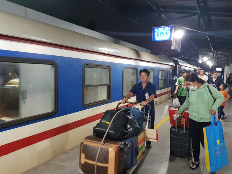 Hình ảnh: Đường sắt Sài Gòn chạy thêm tàu trong dịp Giỗ Tổ Hùng Vương, Lễ 30/4 và 01/5 số 1