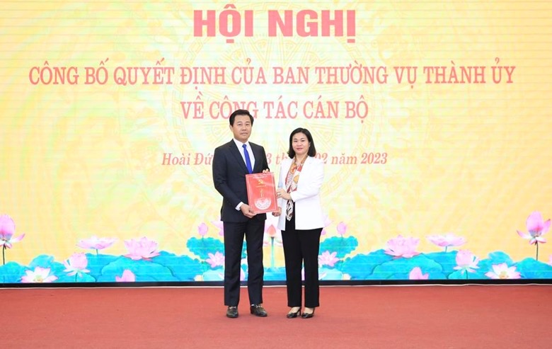 Hình ảnh: Ban Thường vụ Thành ủy Hà Nội điều động 2 cán bộ chủ chốt thành phố số 2