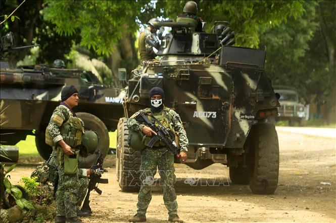 Hình ảnh: Philippines tiêu diệt 12 tay súng thuộc nhóm phiến quân ủng hộ IS số 1