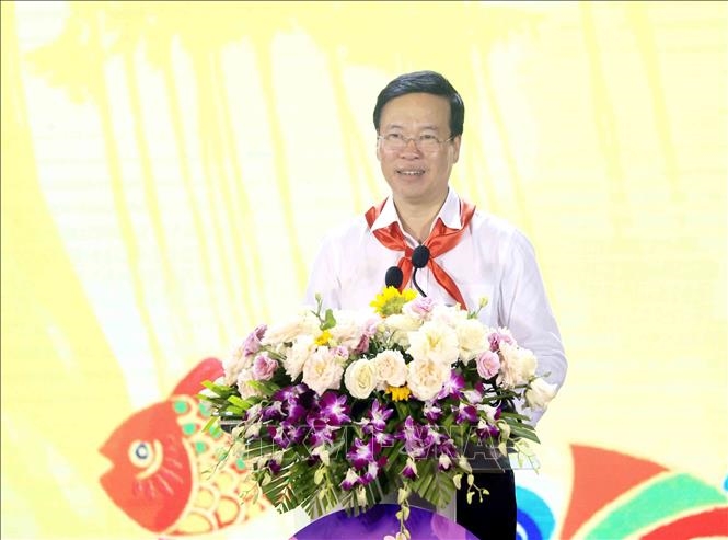 Hình ảnh: Chủ tịch nước Võ Văn Thưởng dự Đêm hội trăng rằm tại Bình Phước số 2