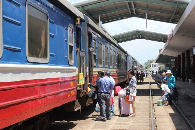 Hình ảnh: Ngành đường sắt mở bán vé tập thể tàu Tết Nguyên đán từ 15/10 số 1