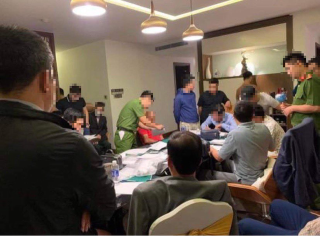 Hình ảnh: Khởi tố 2 Phó Chủ tịch Hiệp hội Golf Việt Nam cùng nhiều doanh nhân đánh bạc số 1