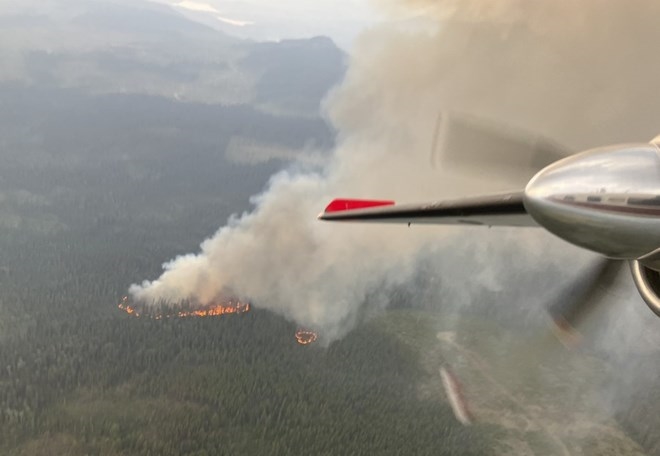 Hình ảnh: Cháy rừng lan rộng tại Canada, người dân sơ tán khẩn số 1