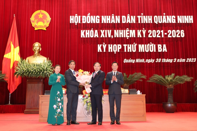Hình ảnh: Phê chuẩn Phó Chủ tịch UBND tỉnh Quảng Ninh số 1