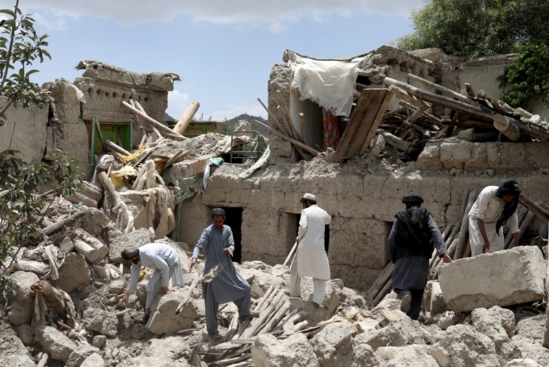 Hình ảnh: Liên tiếp động đất mạnh ở Afghanistan, nhiều người bị thương số 1