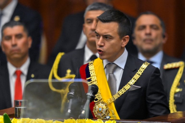 Hình ảnh: Doanh nhân 35 tuổi chính thức trở thành Tổng thống Ecuador số 1