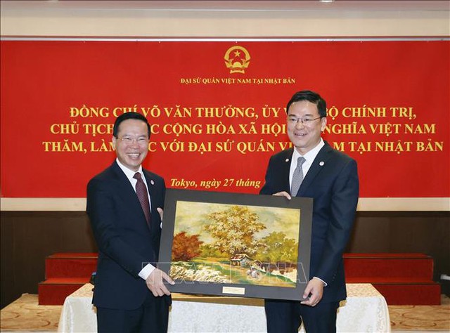 Hình ảnh: Chủ tịch nước Võ Văn Thưởng thăm Đại sứ quán và gặp gỡ đại diện các thế hệ người Việt Nam tại Nhật Bản số 1