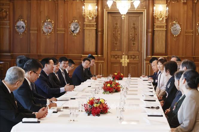 Hình ảnh: Chủ tịch nước gặp gỡ các gia đình tham gia Chương trình giao lưu thanh niên Việt Nam – Nhật Bản số 2