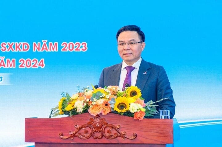 Hình ảnh: Ông Lê Mạnh Hùng làm Chủ tịch HĐTV Tập đoàn Dầu khí Việt Nam số 1