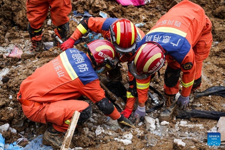 Hình ảnh: Trung Quốc: Lở đất khiến 19 người thiệt mạng ở Tứ Xuyên số 1