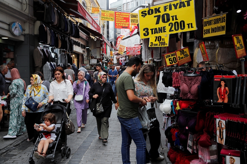Hình ảnh: Thổ Nhĩ Kỳ tăng 49% lương tối thiểu cho người lao động số 1