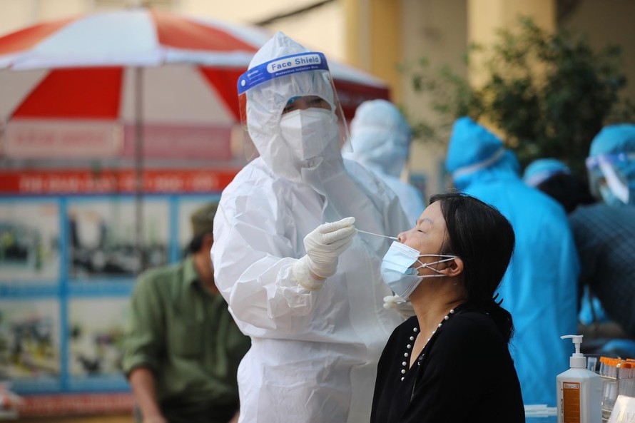 Hình ảnh: Tối 19/12 Việt Nam ghi nhận 16.110 ca nhiễm mới COVID-19 số 2