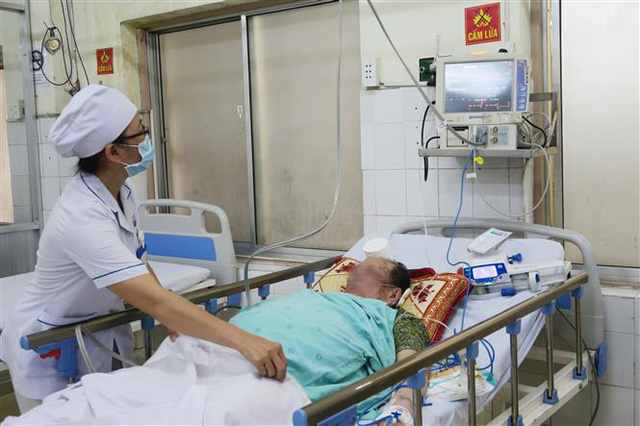 Hình ảnh: TP Hồ Chí Minh hỗ trợ 17 bệnh viện gặp khó khăn trong chi trả lương số 1