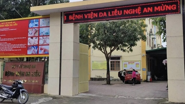 Hình ảnh: Bệnh viện Da liễu Nghệ An thu khống tiền của hơn 24 nghìn lượt bệnh nhân số 1