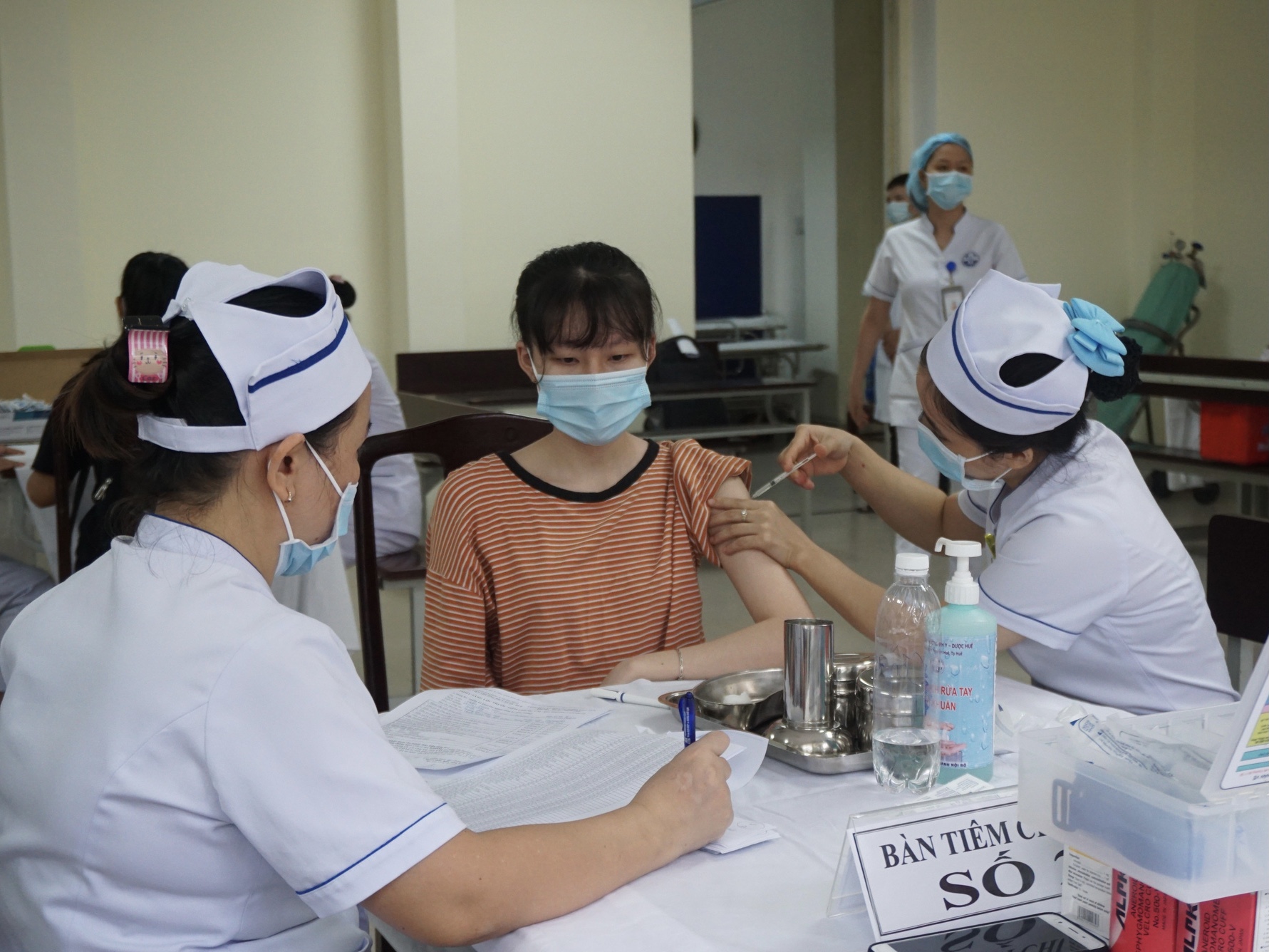 Hình ảnh: Tối 27/01 Việt Nam ghi nhận 15.727 ca nhiễm mới COVID-19 số 2