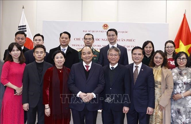 Hình ảnh: Chủ tịch nước Nguyễn Xuân Phúc gặp cộng đồng người Việt tại Hàn Quốc số 2