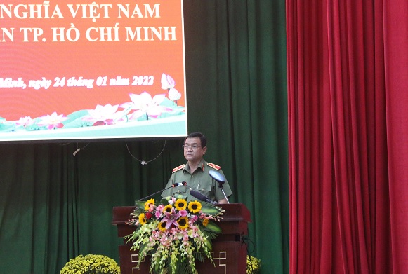 Hình ảnh: Chủ tịch nước Nguyễn Xuân Phúc thăm, chúc Tết Công an Thành phố Hồ Chí Minh số 1