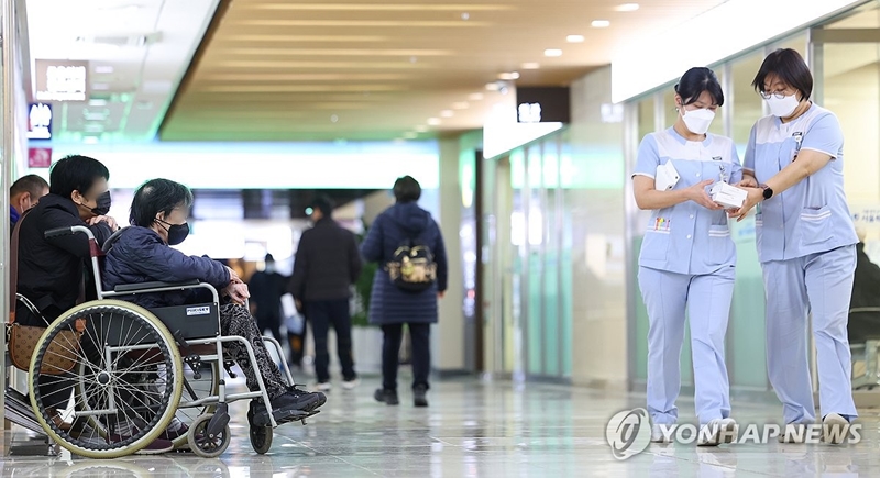 Hình ảnh: Hơn 9.000 bác sỹ thực tập đồng loạt nghỉ làm tại các bệnh viện ở Hàn Quốc số 1