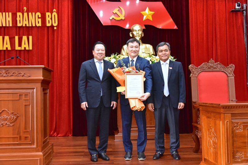 Hình ảnh: Phê chuẩn Phó Chủ tịch UBND tỉnh Gia Lai và Quảng Bình số 1