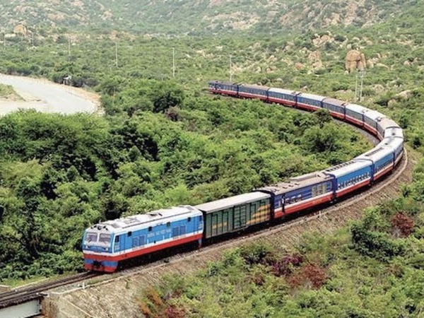Hình ảnh: Phó Thủ tướng yêu cầu thống nhất phương án đầu tư 2 dự án đường sắt số 1