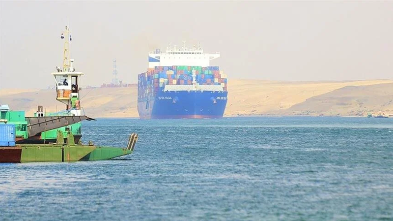 Hình ảnh: Doanh thu từ kênh đào Suez giảm 50% do căng thẳng ở Biển Đỏ số 1