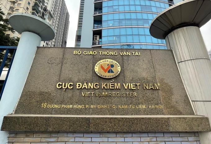 Hình ảnh: Tiếp tục khám xét Cục Đăng kiểm Việt Nam số 1