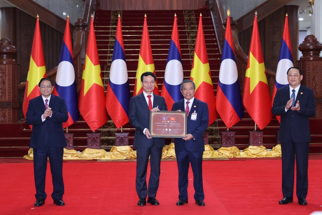 Hình ảnh: Chính thức thiết lập quan hệ Đối tác số Việt Nam-Lào số 2