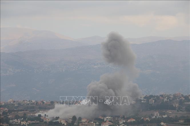 Hình ảnh: Israel không kích thêm hàng chục mục tiêu của Hezbollah ở Liban số 1