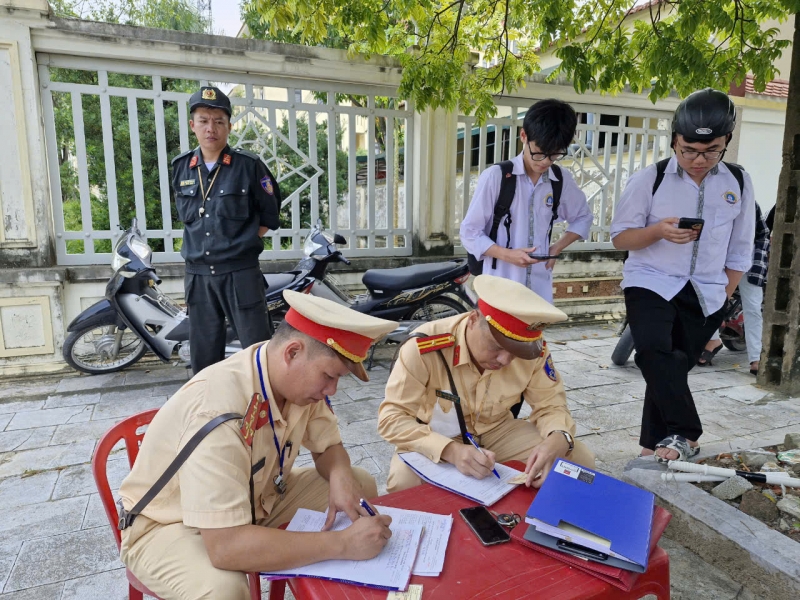 Hình ảnh: Thanh Hoá: Hàng nghìn học sinh vi phạm Luật Giao thông đường bộ số 1