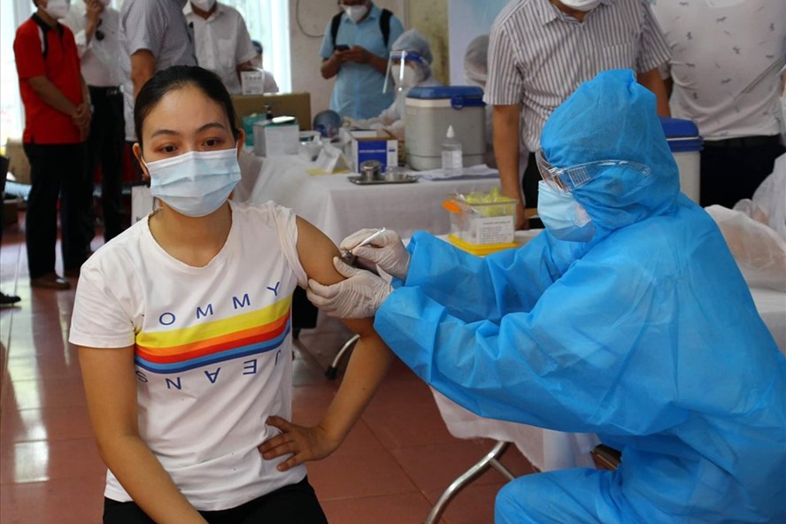 Hình ảnh: Tối 15/9 Việt Nam ghi nhận 10.585 ca nhiễm mới COVID – 19 trong đó TP.HCM có 5.301 ca số 2