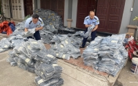 Vĩnh Phúc: Tạm giữ gần 3.000 sản phẩm quần áo nhập lậu