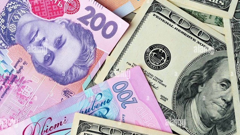 Ukraina phá giá tiền tệ quốc gia