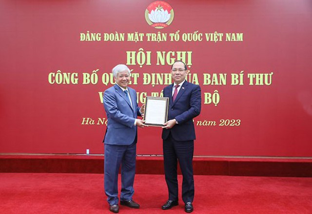 Công bố Quyết định của Ban Bí thư về công tác cán bộ tại Mặt trận Tổ quốc Việt Nam