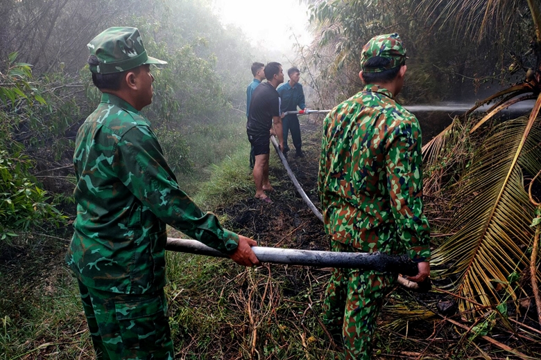 Bộ đội Biên phòng An Giang kịp thời khống chế, dập tắt đám cháy 5 ha rừng