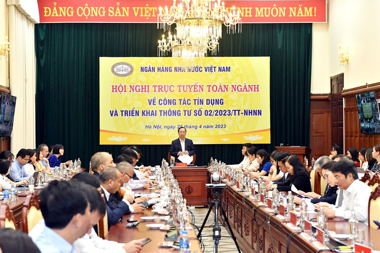 Tăng trưởng tín dụng vẫn thấp