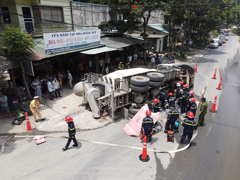 Tai nạn giao thông nghiêm trọng tại Lào Cai, 4 người thương vong