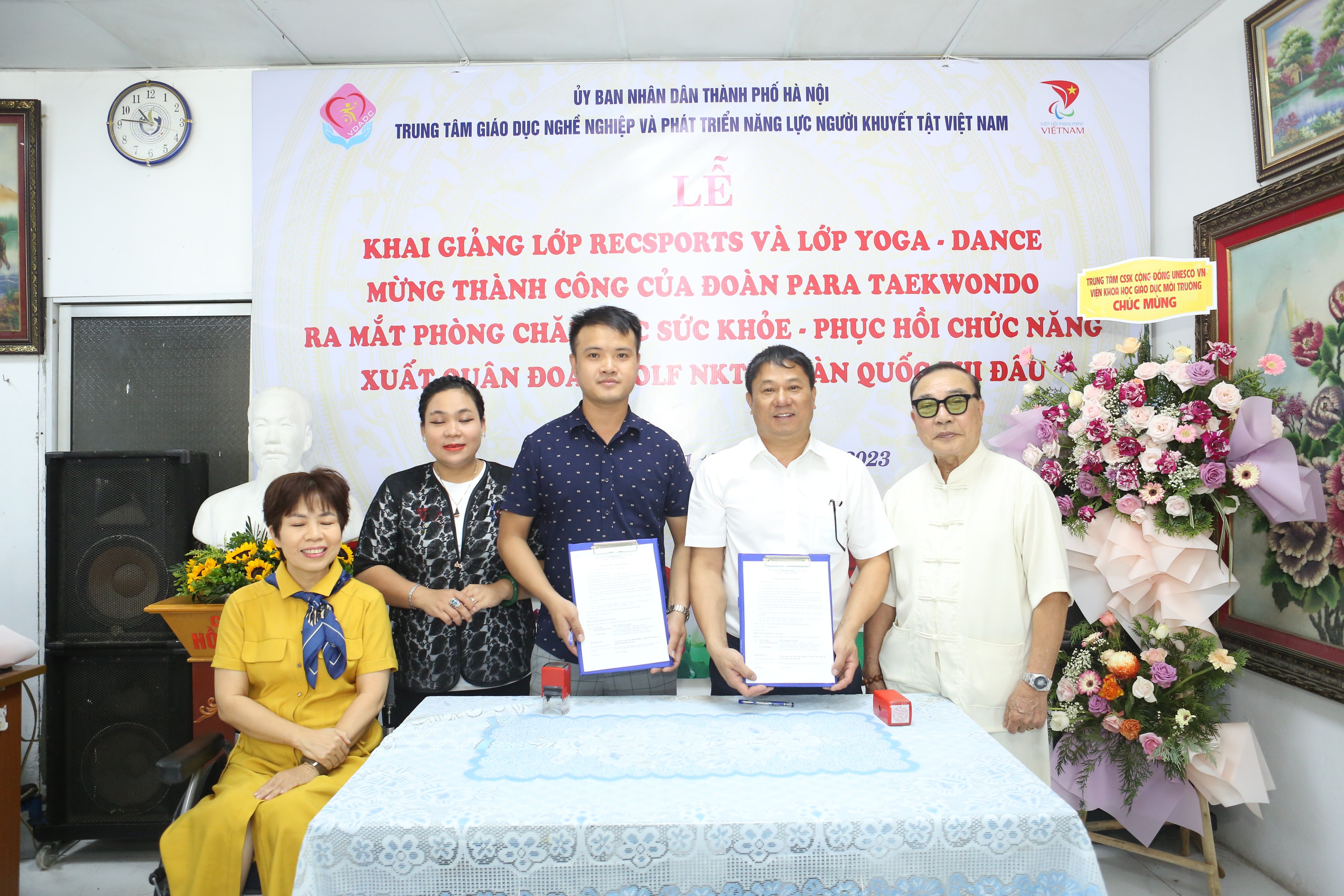 Hình ảnh: Sôi nổi ngày khai giảng, mừng công Taekwondo và ra mắt phòng chăm sóc sức khỏe phục hồi chức năng số 3