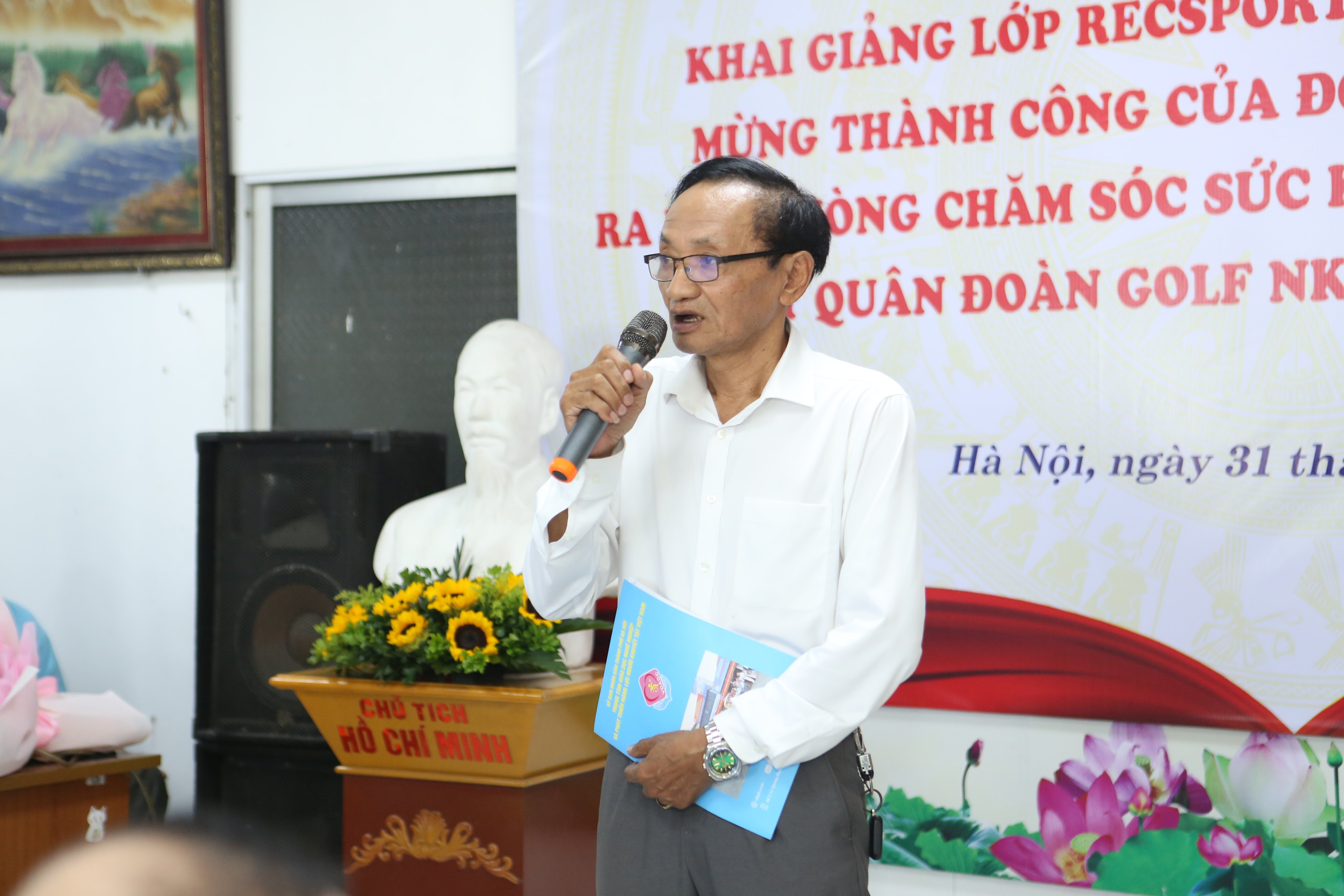 Hình ảnh: Sôi nổi ngày khai giảng, mừng công Taekwondo và ra mắt phòng chăm sóc sức khỏe phục hồi chức năng số 6