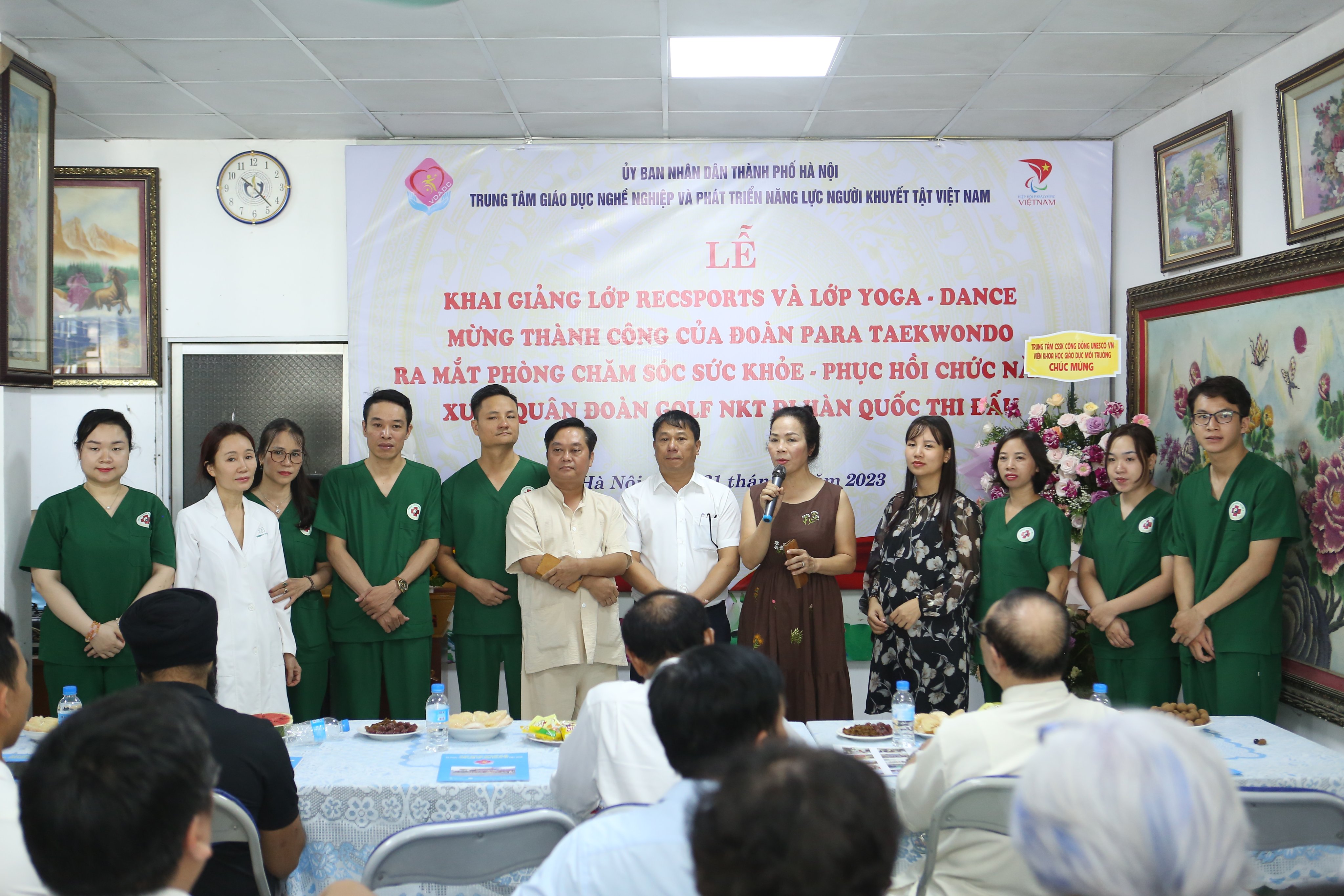Hình ảnh: Sôi nổi ngày khai giảng, mừng công Taekwondo và ra mắt phòng chăm sóc sức khỏe phục hồi chức năng số 7